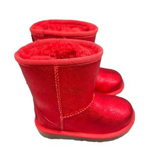 UGG Classic II Metallic Sparkle Red Metallic Boots MSRP $130 Toddler New